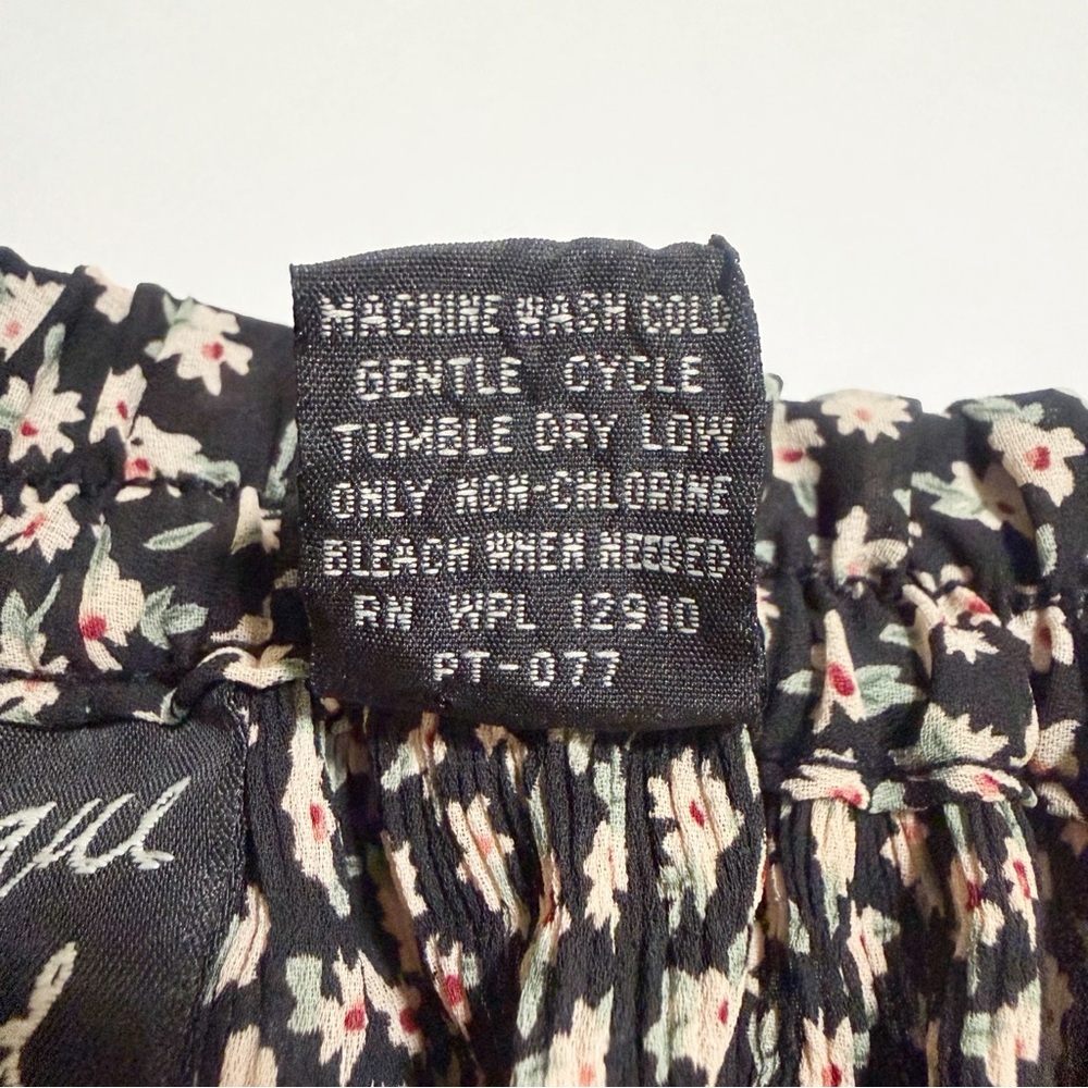 Vintage 90s Jacque and Koko Ditsy Floral Micro Pleated Maxi Skirt - Picture 6 of 6